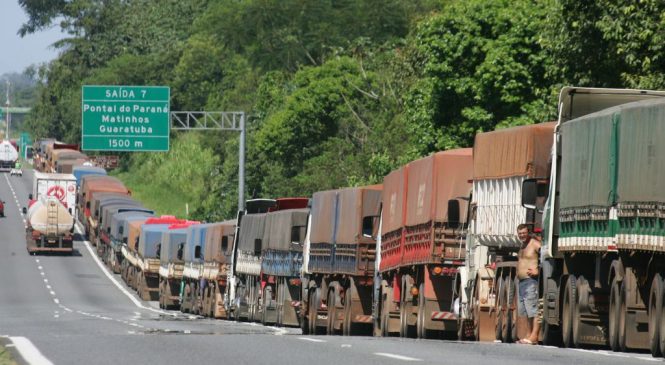 Caminhoneiros reclamam de insegurança e exigem providências em Paranaguá