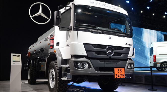 Mercedes-Benz exporta 20 caminhões Atego  fora de estrada para as Filipinas