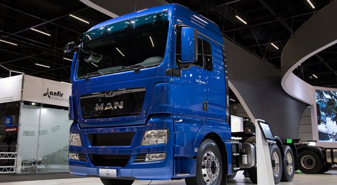 Pneus Bridgestone equipam caminhões e ônibus da MAN Latin America