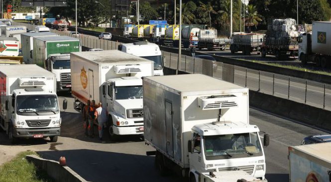 ANTT quer multar quem desrespeitar tabela de preços mínimos de frete