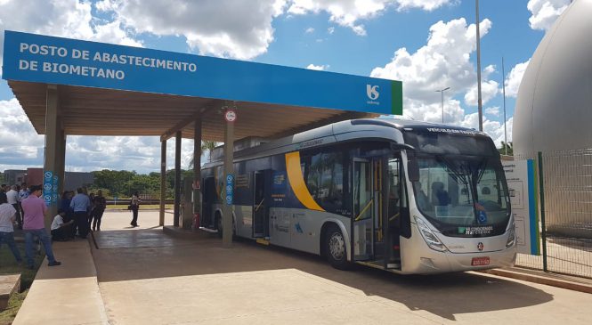 Scania e Sabesp demonstram ônibus movido a gás gerado de esgoto