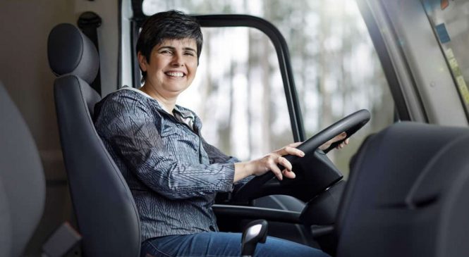 Conheça o trabalho de uma especialista em freios no Campo de Provas da Ford em Tatuí