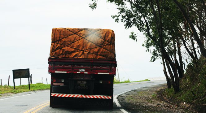 CNTA pede suspensão das resoluções do CONTRAN que tratam sobre amarração de cargas