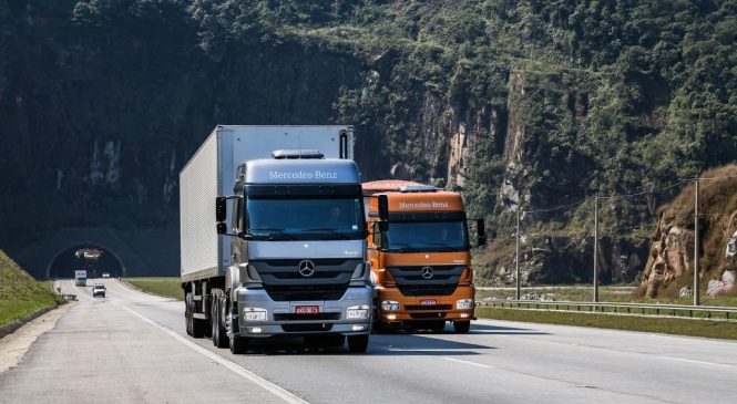 Actros e Axor representam 23% das vendas de caminhões extrapesados do mercado.