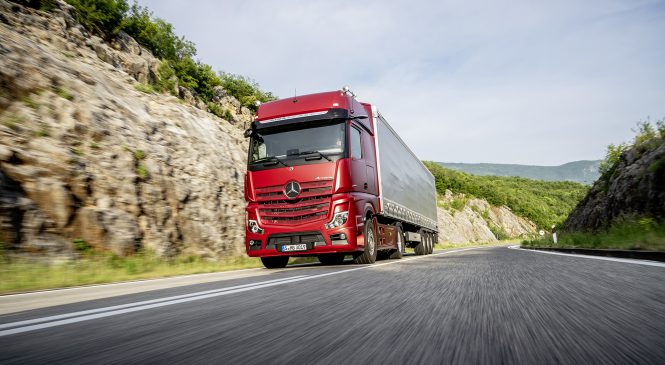 Daimler Trucks atinge recorde com veículos comerciais