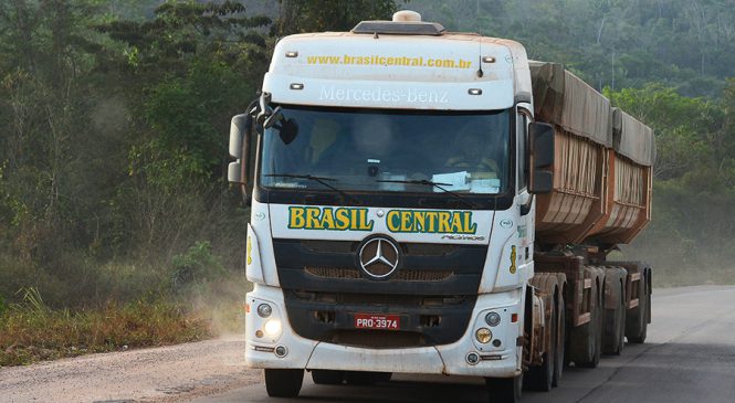 Mercedes-Benz vende 100 caminhões Actros 2651 para a Brasil Central