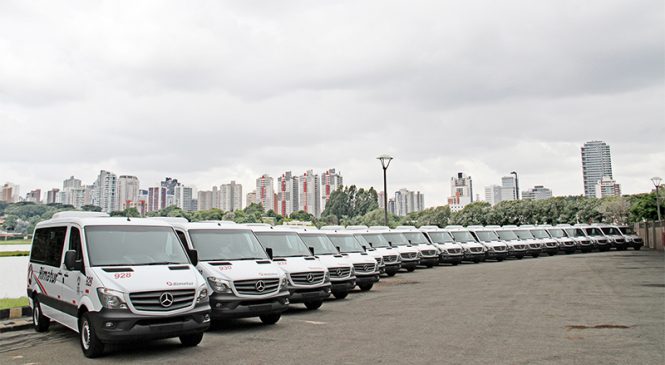 Empresa de fretamento renova frota com vans Sprinter de padrão executivo