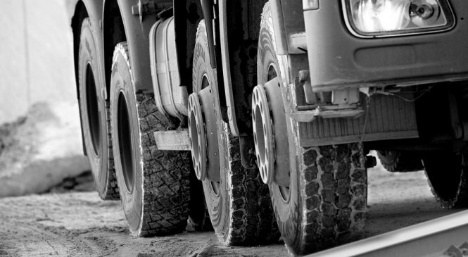 4 avarias comuns nos pneus de carga. A Continental explica como evitá-las