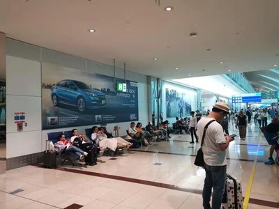 Anúncios da Chery no Aeroporto de Dubai alcançam pessoas do mundo todo com a nova imagem automotiva da China