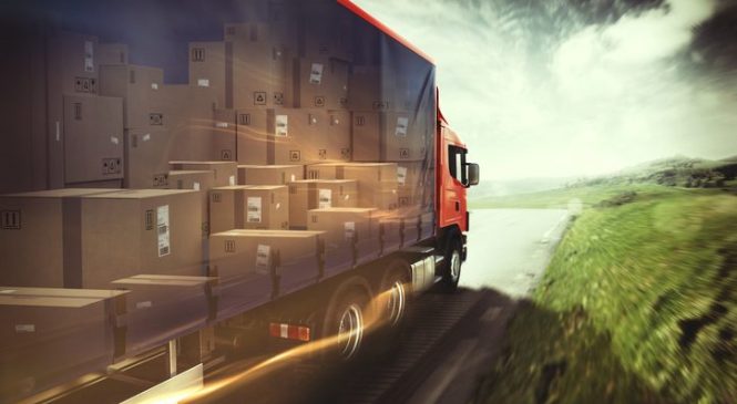 Campanha quer conscientizar caminhoneiros sobre riscos do transporte de cargas contrabandeadas
