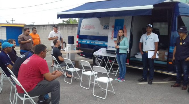 Caminhoneiros são foco de campanha da ANTT em SC