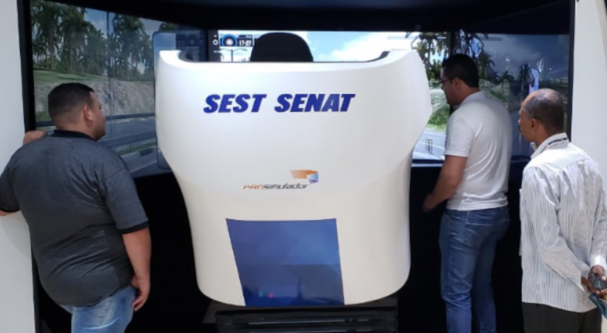 Simulador do SEST SENAT é sucesso na Fenatran 2019