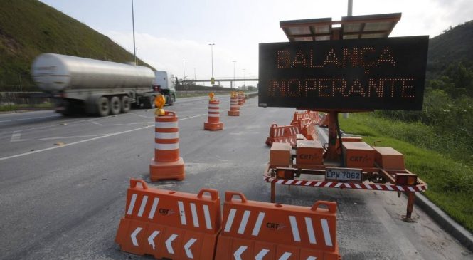 Governo de São Paulo suspende por 90 dias pesagem nas rodovias estaduais