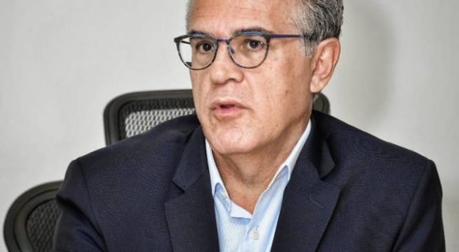 “Bancos estão asfixiando o setor automotivo”, diz presidente da Anfavea
