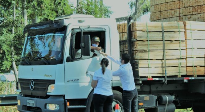 Rede Solidária Chico da Boleia mobiliza corrente de apoio aos caminhoneiros