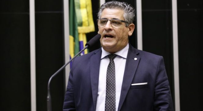 Projeto suspende parcelas de financiamentos e empréstimos tomados por caminhoneiros