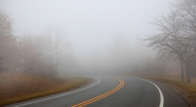 ARTESP alerta sobre baixa visibilidade causada por neblina