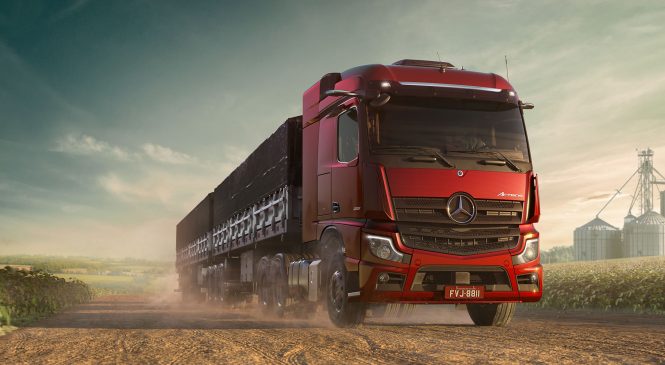 Novo Actros da Mercedes-Benz é eleito o melhor caminhão do ano