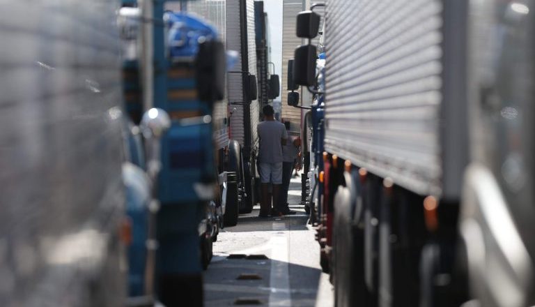 Greve nacional do setor de transporte rodoviário tem apoio de nova entidade