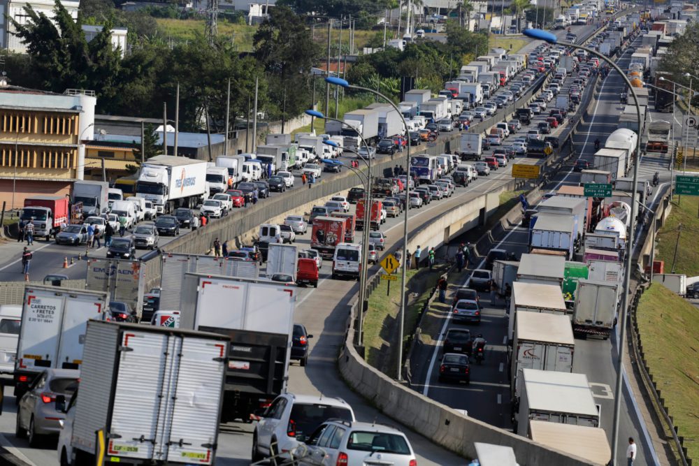 Possibilidade de greve dos caminhoneiros em fevereiro é afastada pela CNTA