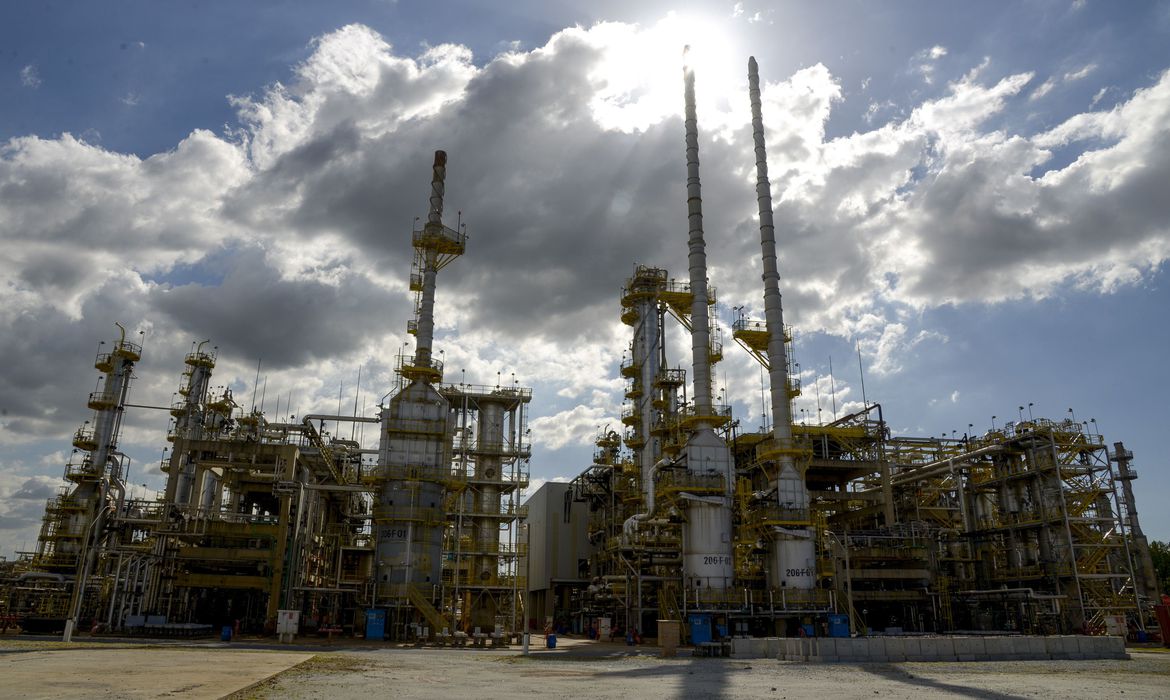 Petrobras aumenta o preço do óleo diesel nas refinarias em 6%