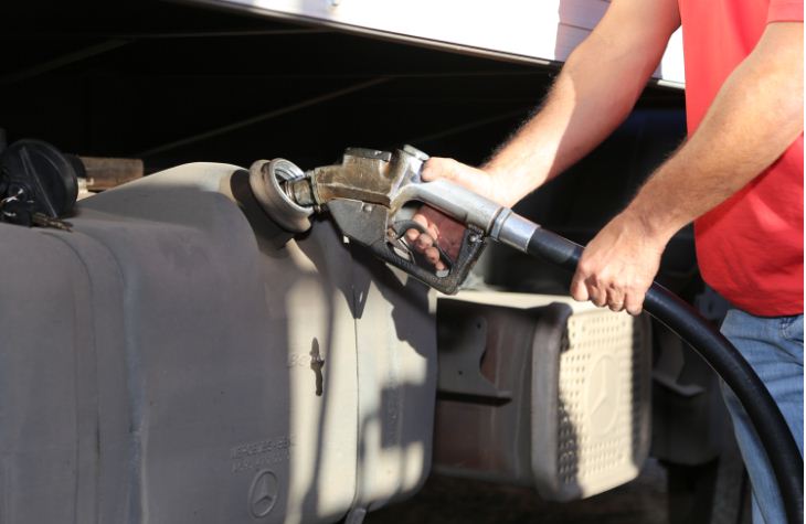 CNT apresenta sugestão para redução do preço do óleo diesel