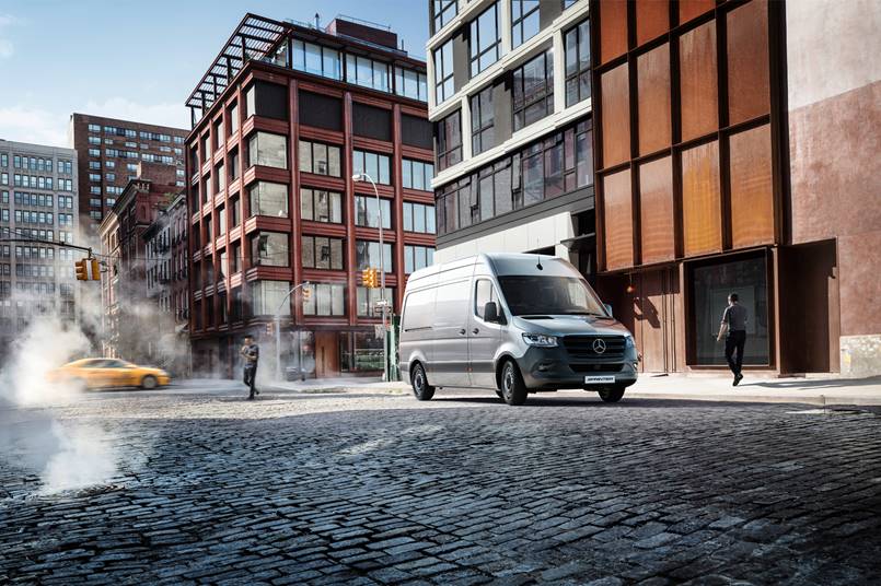 Mercedes-Benz divulga vídeo tutorial da Sprinter Furgão