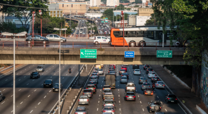 Rodízio de veículos em São Paulo volta ao horário tradicional de segunda-feira