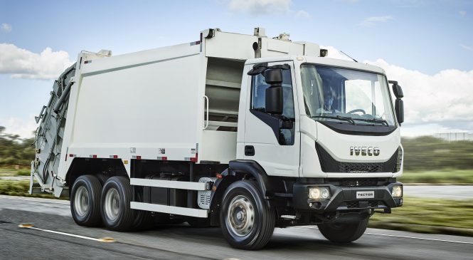 IVECO aposta no mercado de coleta de resíduos e lança o Tector Auto-Shift Coletor