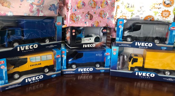 Brinquedos doados pela IVECO são distribuídos em parceria com a Rede Solidária Chico da Boleia