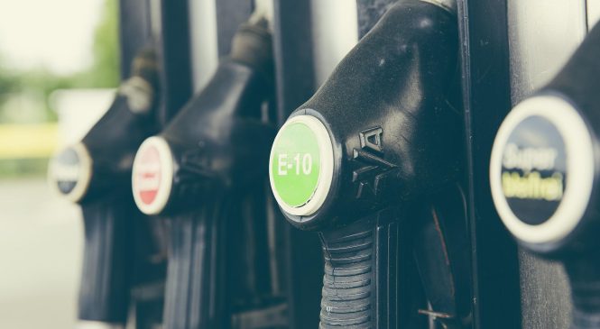 Preço médio do litro do diesel ultrapassa os R$ 8 em alguns estados