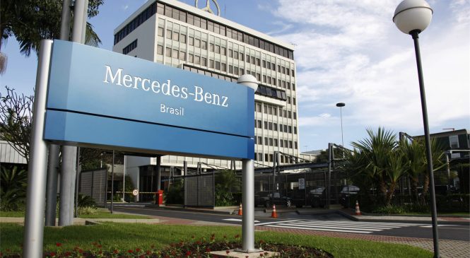 Mercedes-Benz promove vacinação contra COVID-19 para seus colaboradores