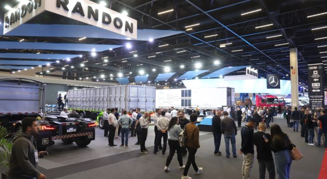 Empresas Randon exibem soluções inéditas para o transporte global na Fenatran 2022