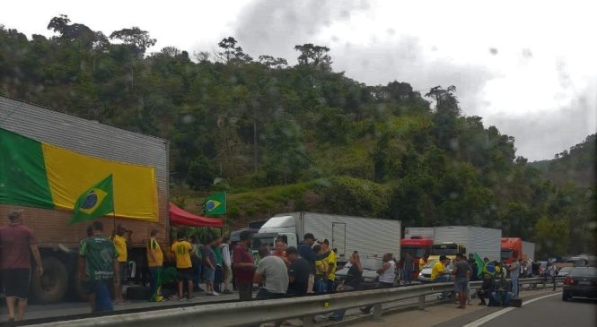 Opinião Chico da Boleia: bloqueio nas rodovias não é movimento exclusivo de caminhoneiros e não reflete a opinião da maioria