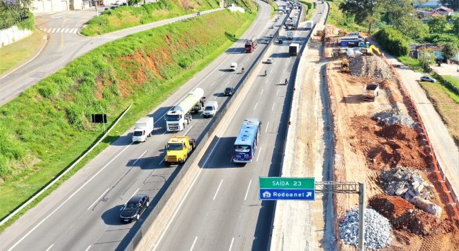 Faixa adicional na Anhanguera vai contribuir para fluidez no tráfego no trecho de São Paulo