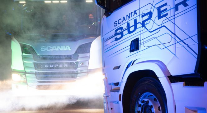 Scania lança nova linha de caminhões P8/Euro 6, gama Super e empresa de locação na Fenatran 2022