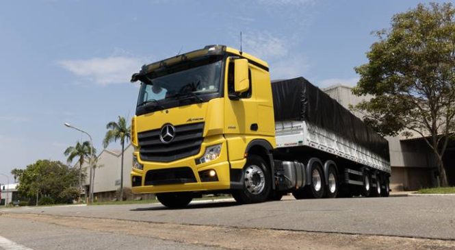 Caminhões Mercedes-Benz Euro 6 são atrações da marca na Tecnoshow em Rio Verde