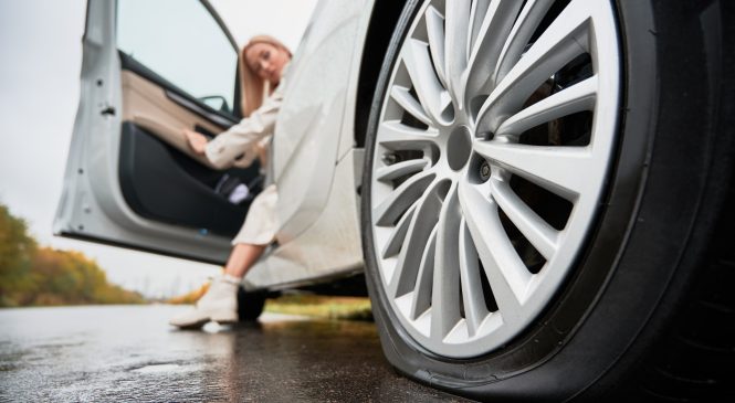 Dunlop oferece dicas para lidar com pneus furados e garantir segurança nas estradas