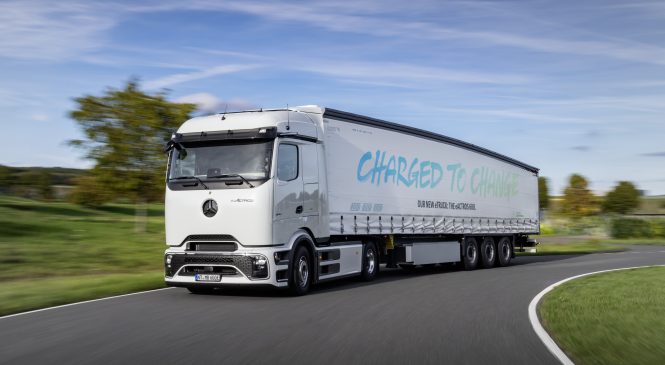 Mercedes-Benz Trucks celebra estreia mundial do eActros 600