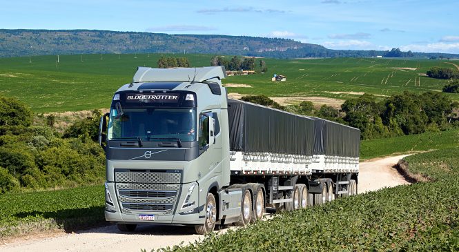 Com 7.200 emplacamentos, Volvo FH é o caminhão mais vendido do Brasil pela quinta vez consecutiva