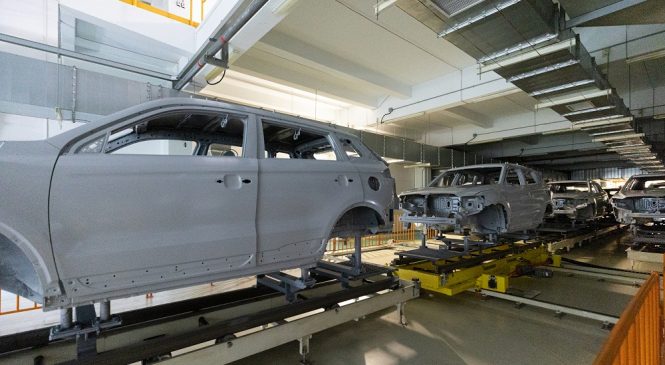 Produção de automóveis e comerciais leves cresce 1,3% em 2023