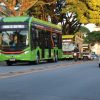 Cidade de São Paulo acelera transição e frota de ônibus elétricos cresce mais de 70% em 2025