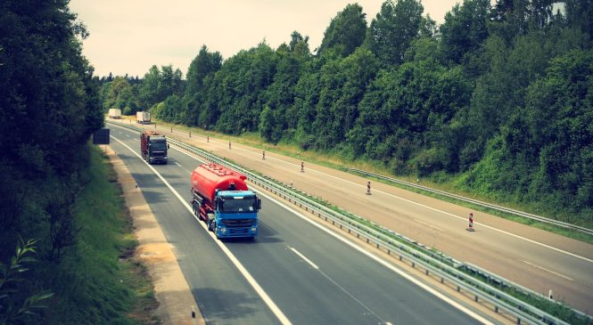 Frete tem nova queda em abril com leve recuo de 0,14%, mostra Edenred Frete