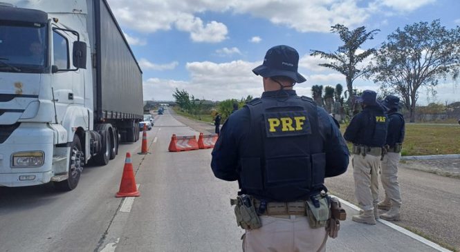 PRF reforça trabalho educativo com motoristas profissionais