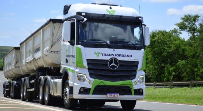 Transjordano contrata motorista de veículo pesado