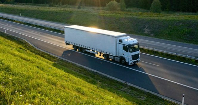 ANTT reajusta valor máximo da prova eletrônica para transportadores autônomos e responsáveis técnicos