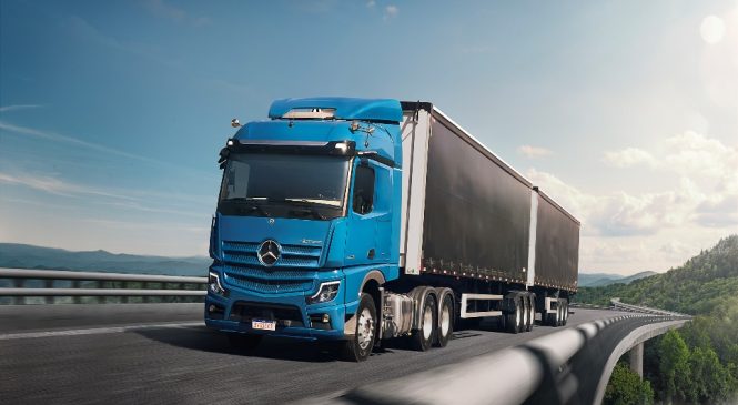 Mercedes-Benz Actros 2653 é campeão de revenda entre caminhões extrapesados