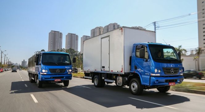 Mercedes-Benz Accelo 1016 é premiado como o caminhão com maior valor de revenda do Brasil