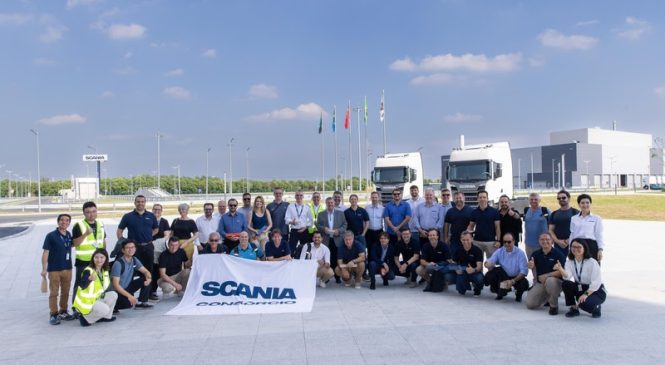 Scania Consórcio leva clientes para conhecer a nova fábrica da marca na China